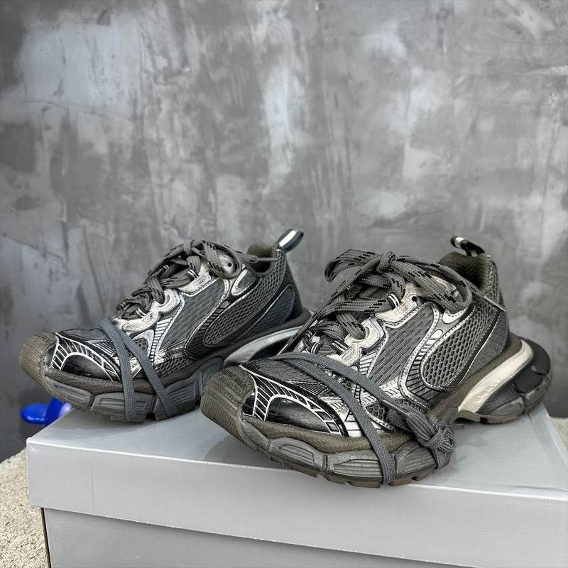 Balenciaga Men's Shoes 237